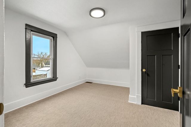 3127 33rd Avenue S, Minneapolis, MN 55406