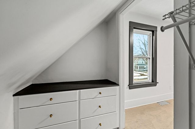 3127 33rd Avenue S, Minneapolis, MN 55406