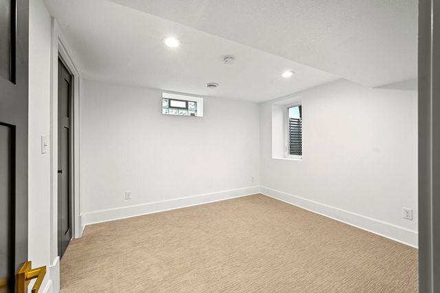 3127 33rd Avenue S, Minneapolis, MN 55406