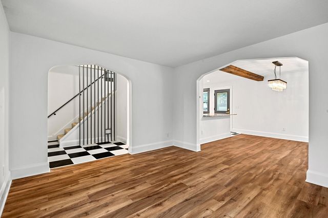 3127 33rd Avenue S, Minneapolis, MN 55406