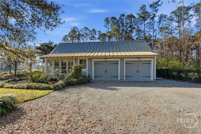 165 Belted Kingfisher Lane, Richmond Hill, GA 31324