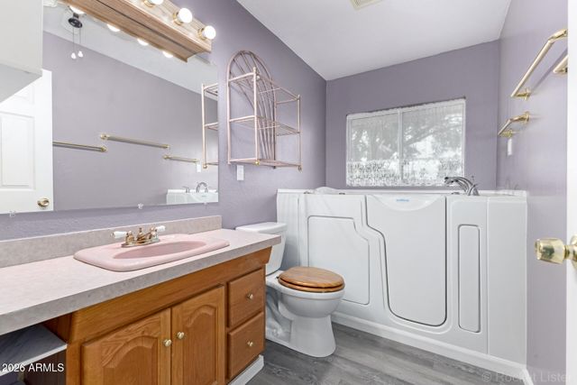 5901 E CASPER Road, Mesa, AZ 85205