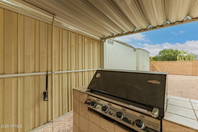 5901 E CASPER Road, Mesa, AZ 85205