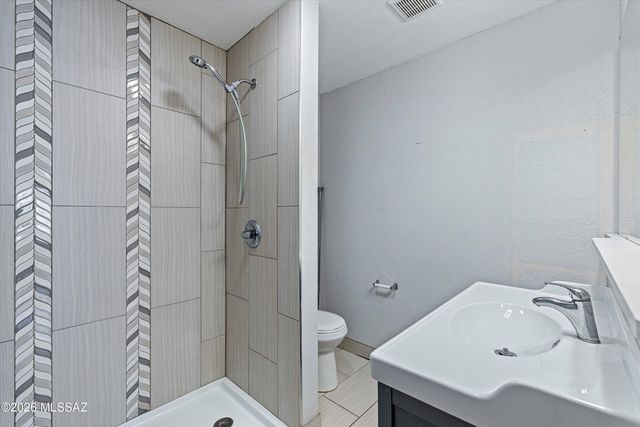4735 S Windrose Drive, Tucson, AZ 85730