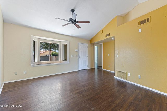 4735 S Windrose Drive, Tucson, AZ 85730