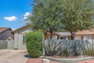4735 S Windrose Drive, Tucson, AZ 85730