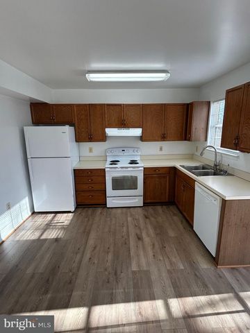 13919 BATON ROUGE CT, Centreville, VA 20121