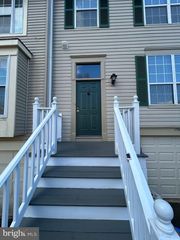 13919 BATON ROUGE CT, Centreville, VA 20121