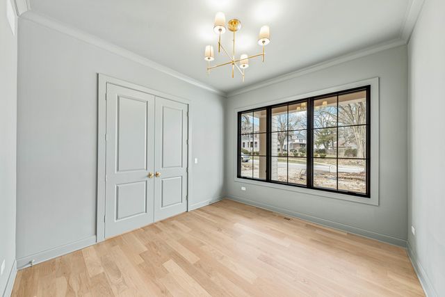 1310 N Eagle Street, Naperville, IL 60563