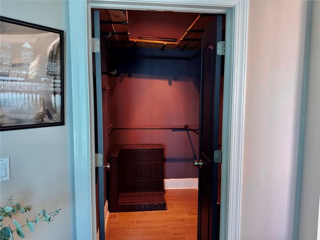 1238 E KENNEDY BOULEVARD 1001, Tampa, FL 33602