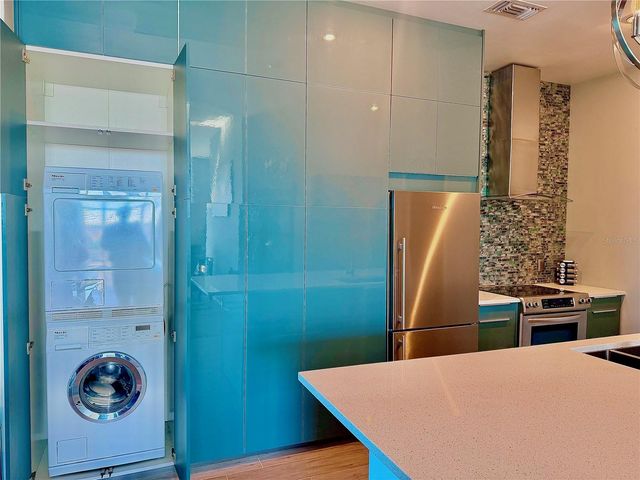 1238 E KENNEDY BOULEVARD 1001, Tampa, FL 33602