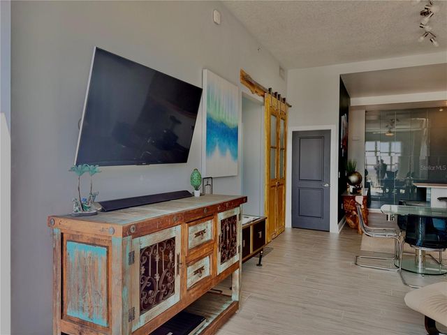 1238 E KENNEDY BOULEVARD 1001, Tampa, FL 33602