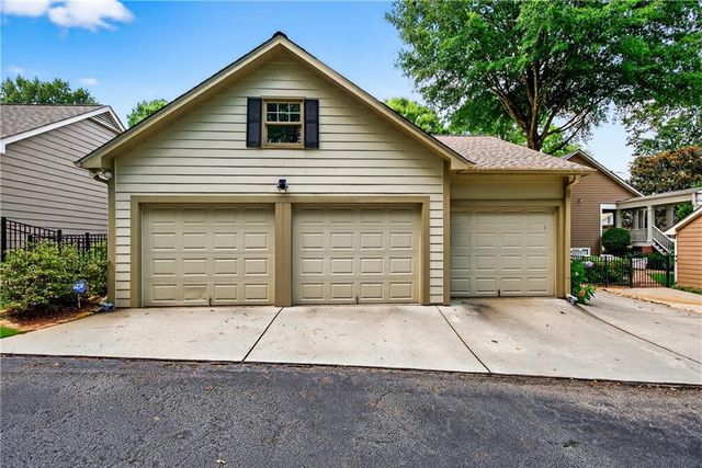 124 Middleton Drive, Peachtree City, GA 30269