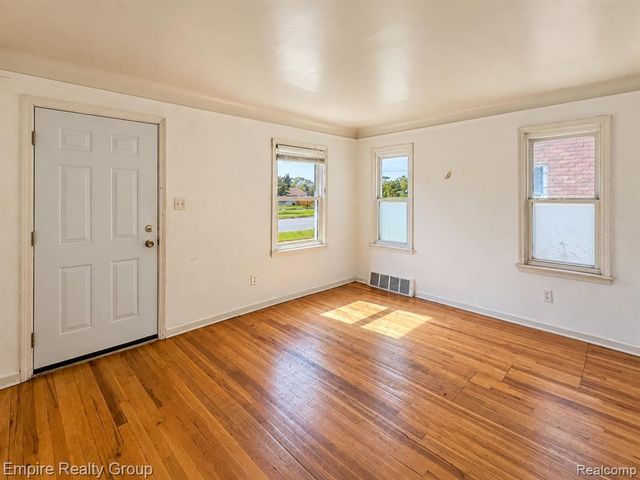 3167 E Outer Drive, Detroit, MI 48234