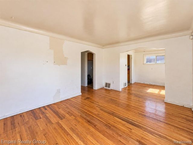 3167 E Outer Drive, Detroit, MI 48234
