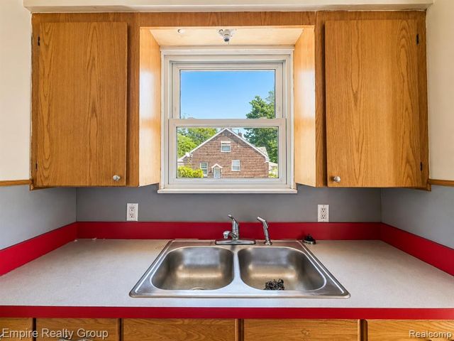 3167 E Outer Drive, Detroit, MI 48234