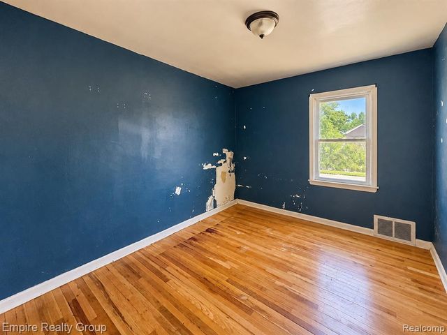 3167 E Outer Drive, Detroit, MI 48234