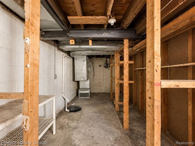 3167 E Outer Drive, Detroit, MI 48234