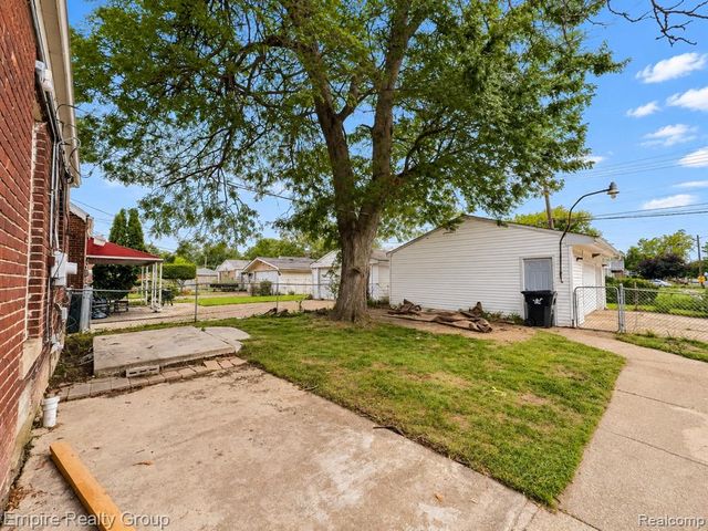 3167 E Outer Drive, Detroit, MI 48234