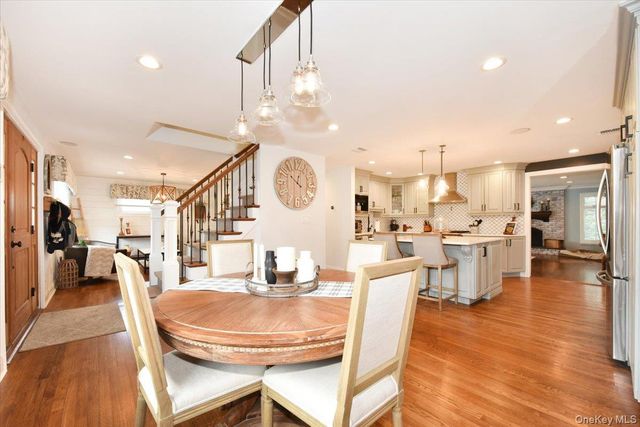 129 Commonwealth Avenue, Massapequa, NY 11758