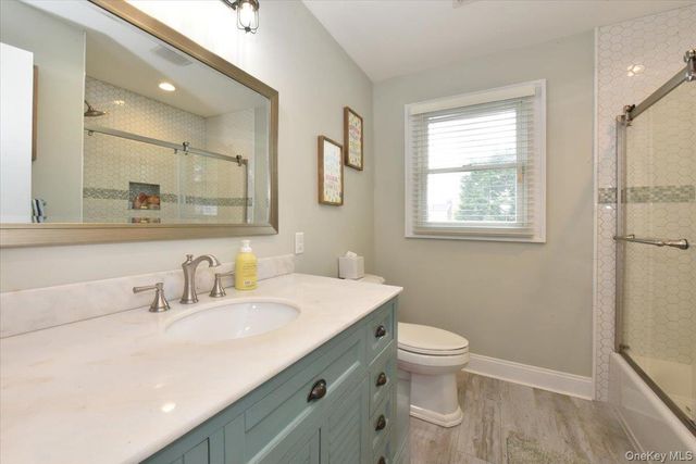 129 Commonwealth Avenue, Massapequa, NY 11758