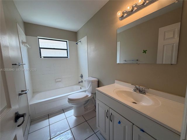 15600 Gauntlet Hall Mnr, Davie, FL 33331