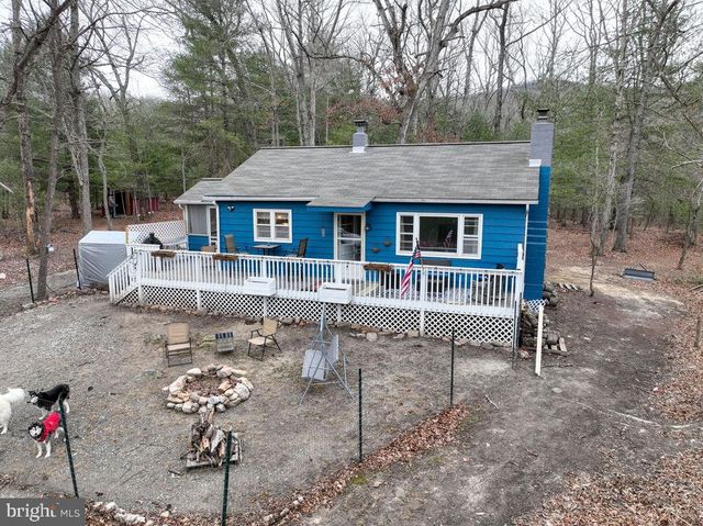 4992 SAINT DAVIDS CHURCH RD, Fort Valley, VA 22652