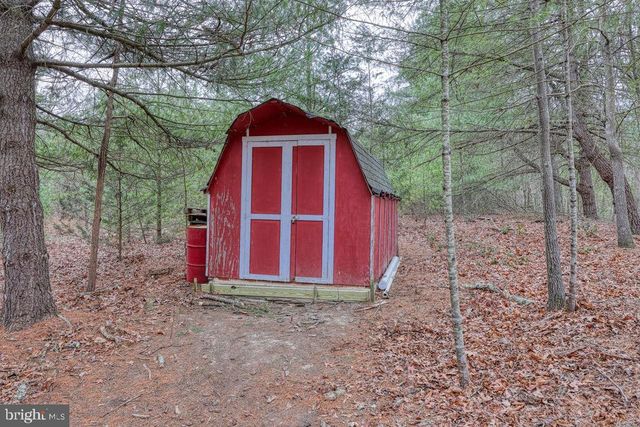 4992 SAINT DAVIDS CHURCH RD, Fort Valley, VA 22652