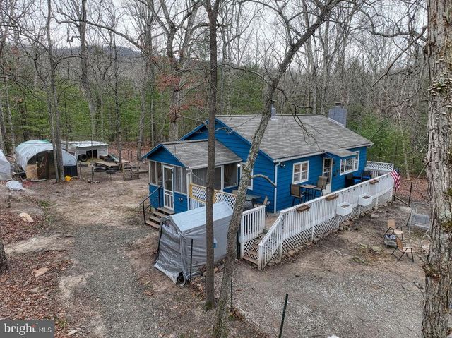 4992 SAINT DAVIDS CHURCH RD, Fort Valley, VA 22652