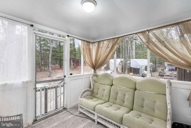 4992 SAINT DAVIDS CHURCH RD, Fort Valley, VA 22652