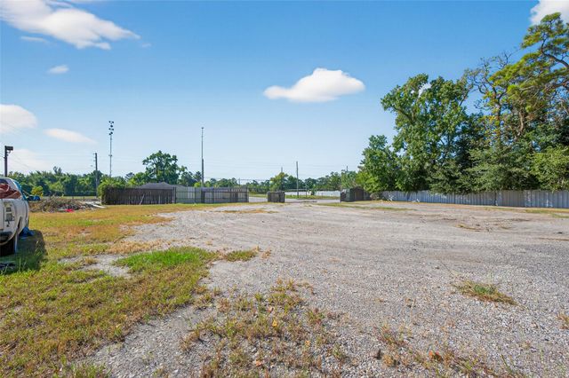 7517 Ley Road, Houston, TX 77028