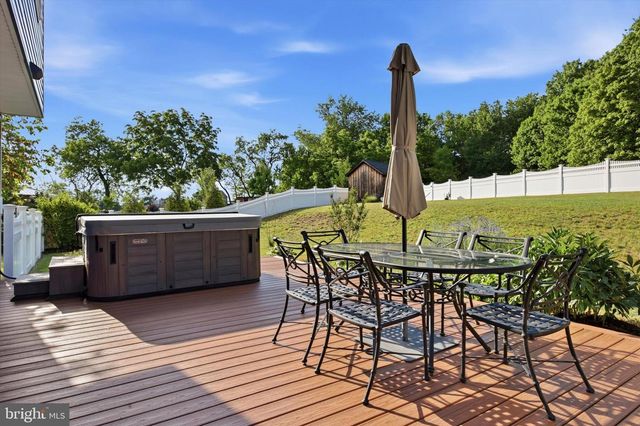 184 BAYBERRY DR, Royersford, PA 19468