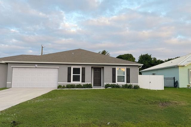 2507 SE Charleston Drive, Port St. Lucie, Port St Lucie, FL 34952