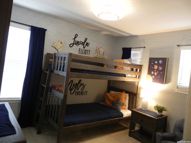 10211 FOSSIL VLY, San Antonio, TX 78245