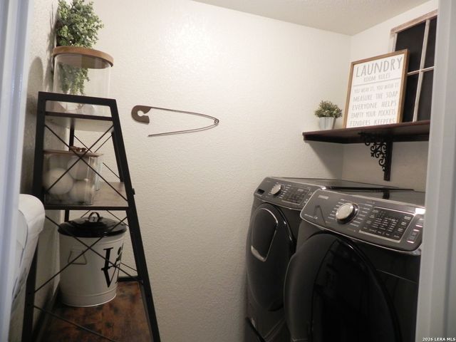 10211 FOSSIL VLY, San Antonio, TX 78245