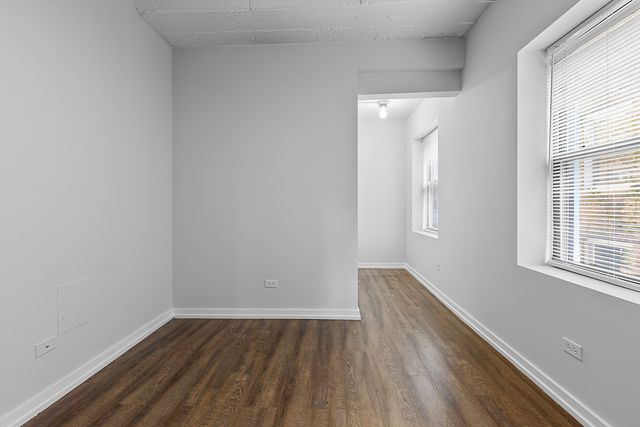 5718 N Winthrop Avenue 404, Chicago, IL 60660