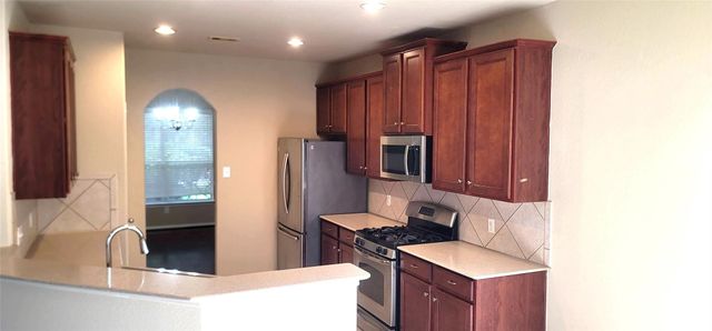 6023 Schaumburg Drive, Spring, TX 77388