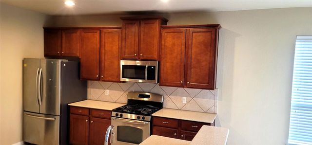 6023 Schaumburg Drive, Spring, TX 77388