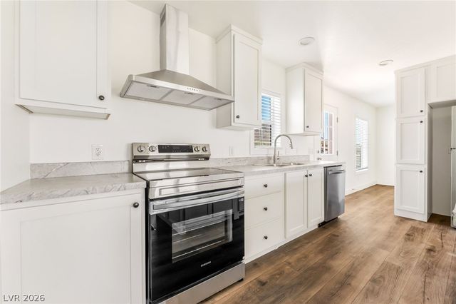 6146 Bryce Canyon Avenue, Las Vegas, NV 89156