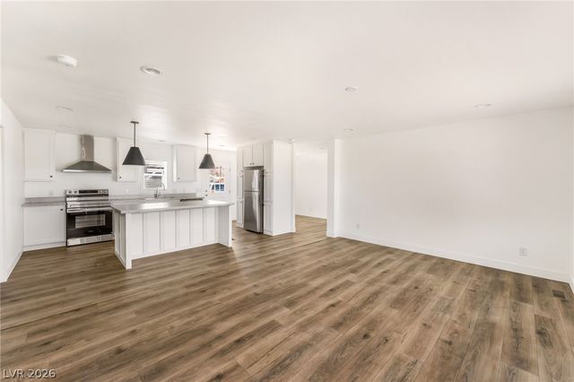 6146 Bryce Canyon Avenue, Las Vegas, NV 89156