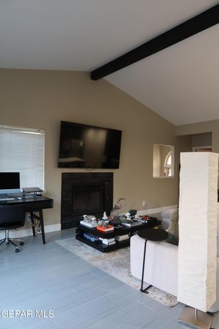 4614 N Stanton G49, El Paso, TX 79902