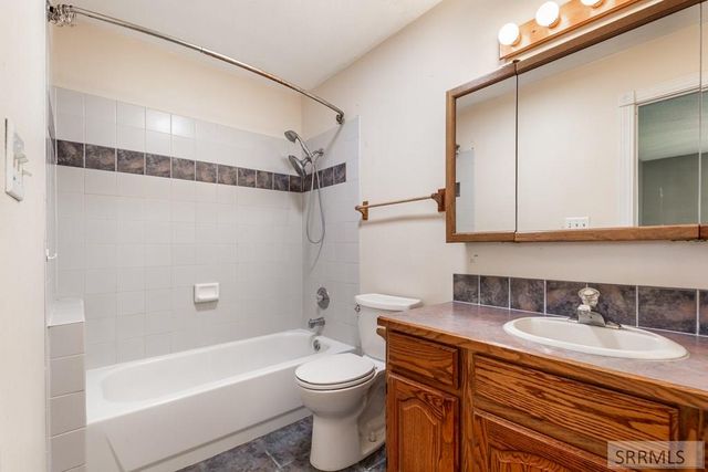 1305 Lyn Drive, Blackfoot, ID 83221