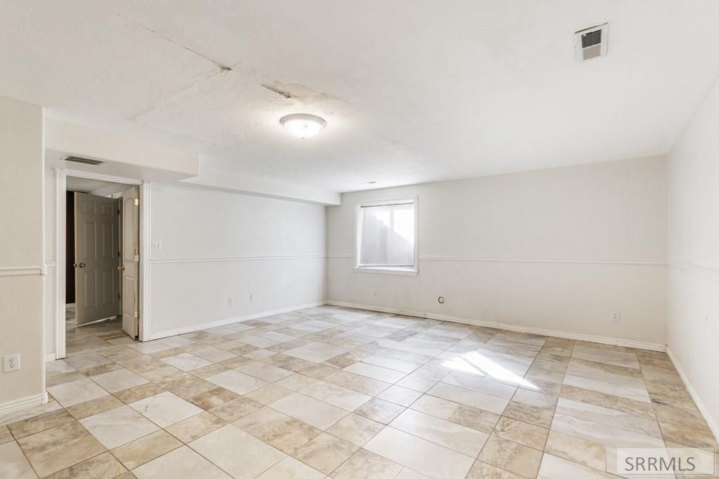 Image 26 of property listing at 1305 Lyn Drive, Blackfoot, ID 83221