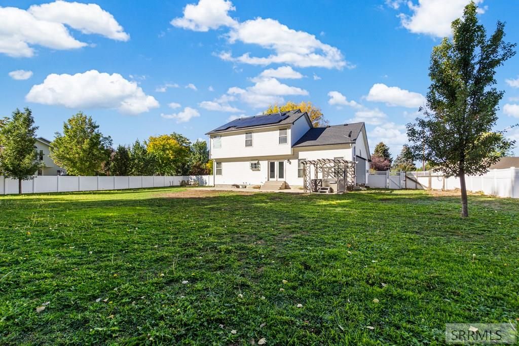 Image 39 of property listing at 1305 Lyn Drive, Blackfoot, ID 83221