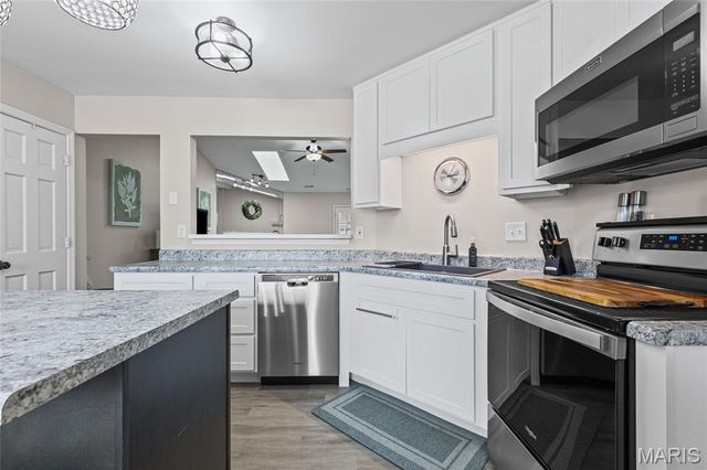 4812 Haynes Drive, St Charles, MO 63304