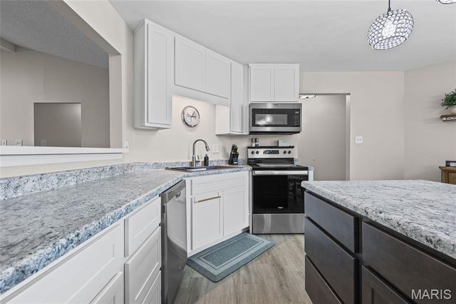 4812 Haynes Drive, St Charles, MO 63304