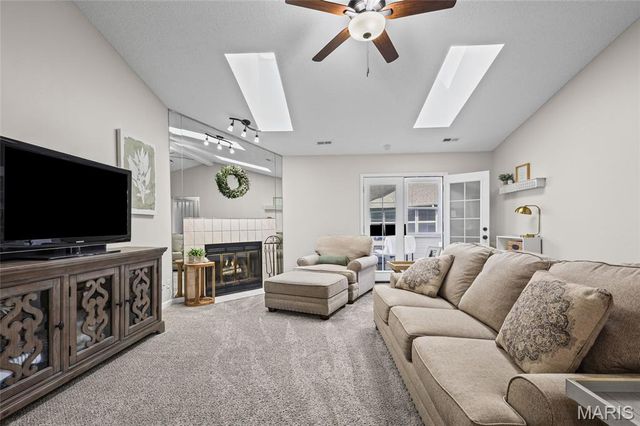 4812 Haynes Drive, St Charles, MO 63304