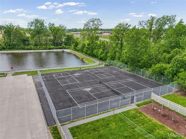 4812 Haynes Drive, St Charles, MO 63304