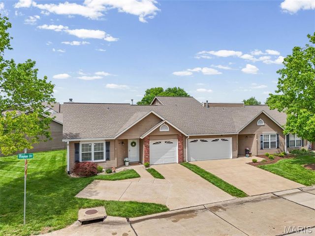 4812 Haynes Drive, St Charles, MO 63304