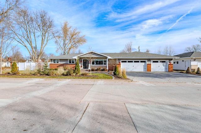 2201 MARSHALL STREET, Wausau, WI 54403